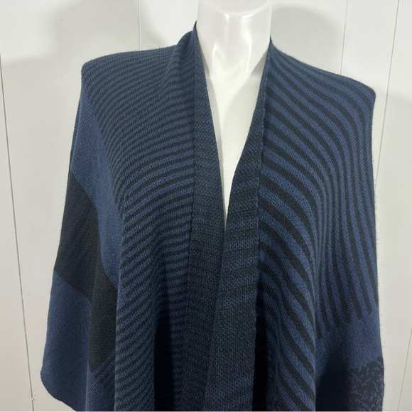 NWT Style & Co Womens Blue Knit Striped Fringe Poncho Size L/ XL - Picture 2 of 9